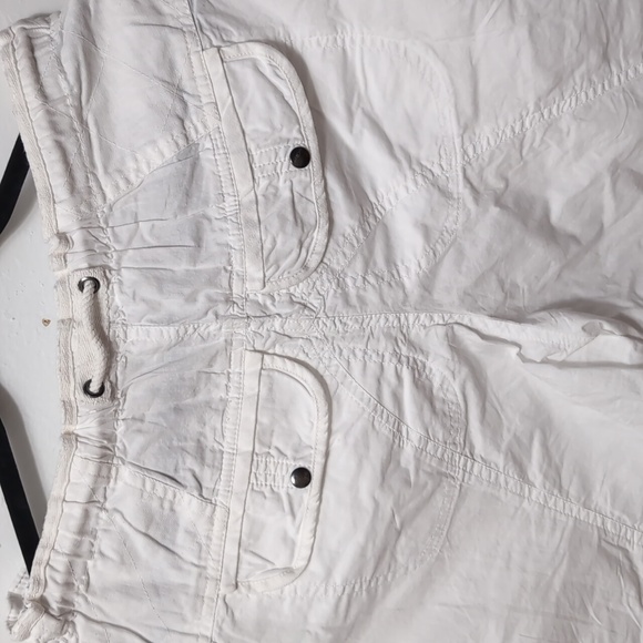 FREE PEOPLE Moon Bay White Parachute Cargo Shorts, Size Small - Picture 10 of 14